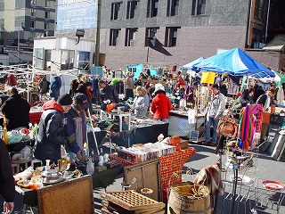 flea%20market.jpg